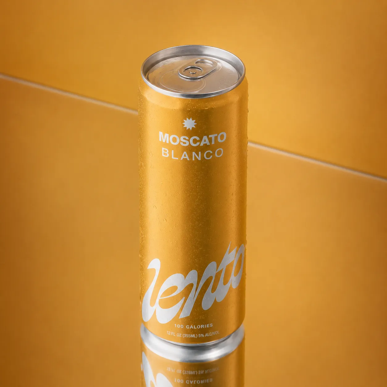 Lento Moscato Blanco — fotografía de producto